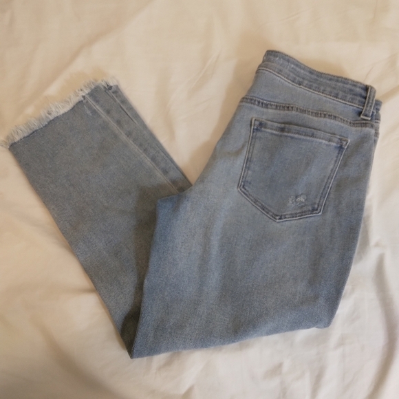 Altar'd State Denim - Altar’d State Distressed Straight Leg Raw Hem jeans size 27